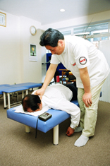 健友館きむら整体院施術場面